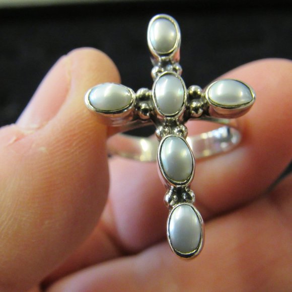 Sterling Silver and Freshwater Pearl Ring Sz 6.5 - Picture 4 of 5